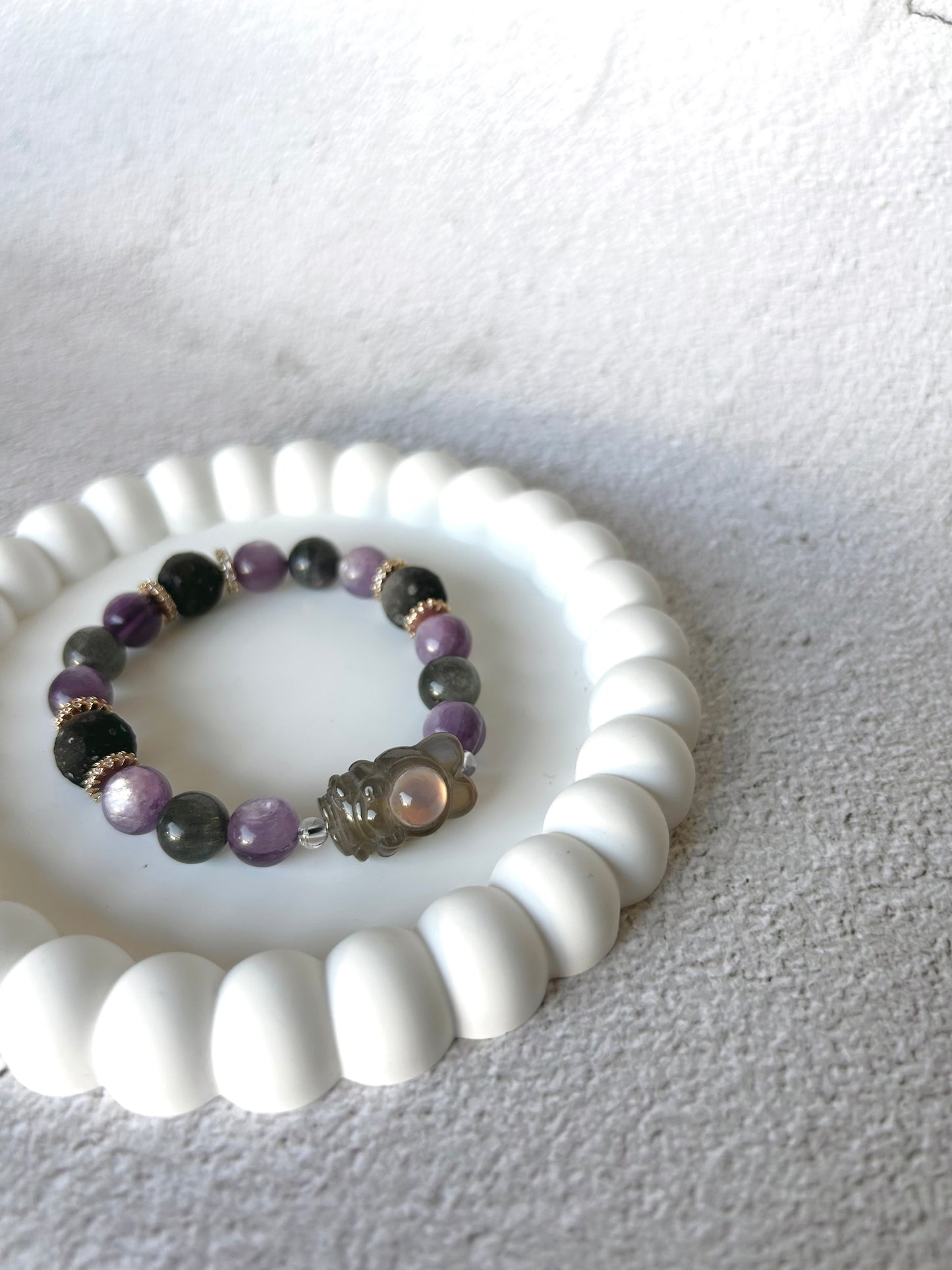 Alashan Agate Astronaut Rabbit Charm with Gem Lepidolite, Labradorite and Obsidian Moon Carving Customised Crystal Bracelet